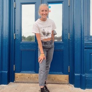 Meet your Posher, Ellen